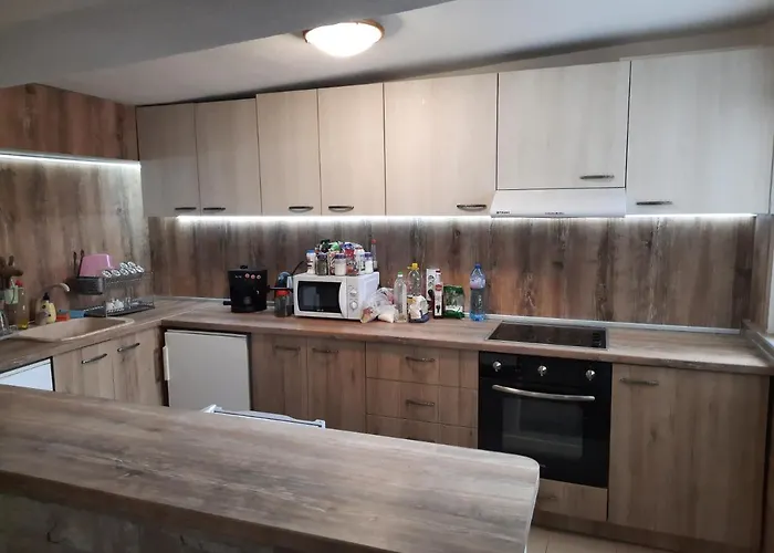 къща генчеви Szarnica